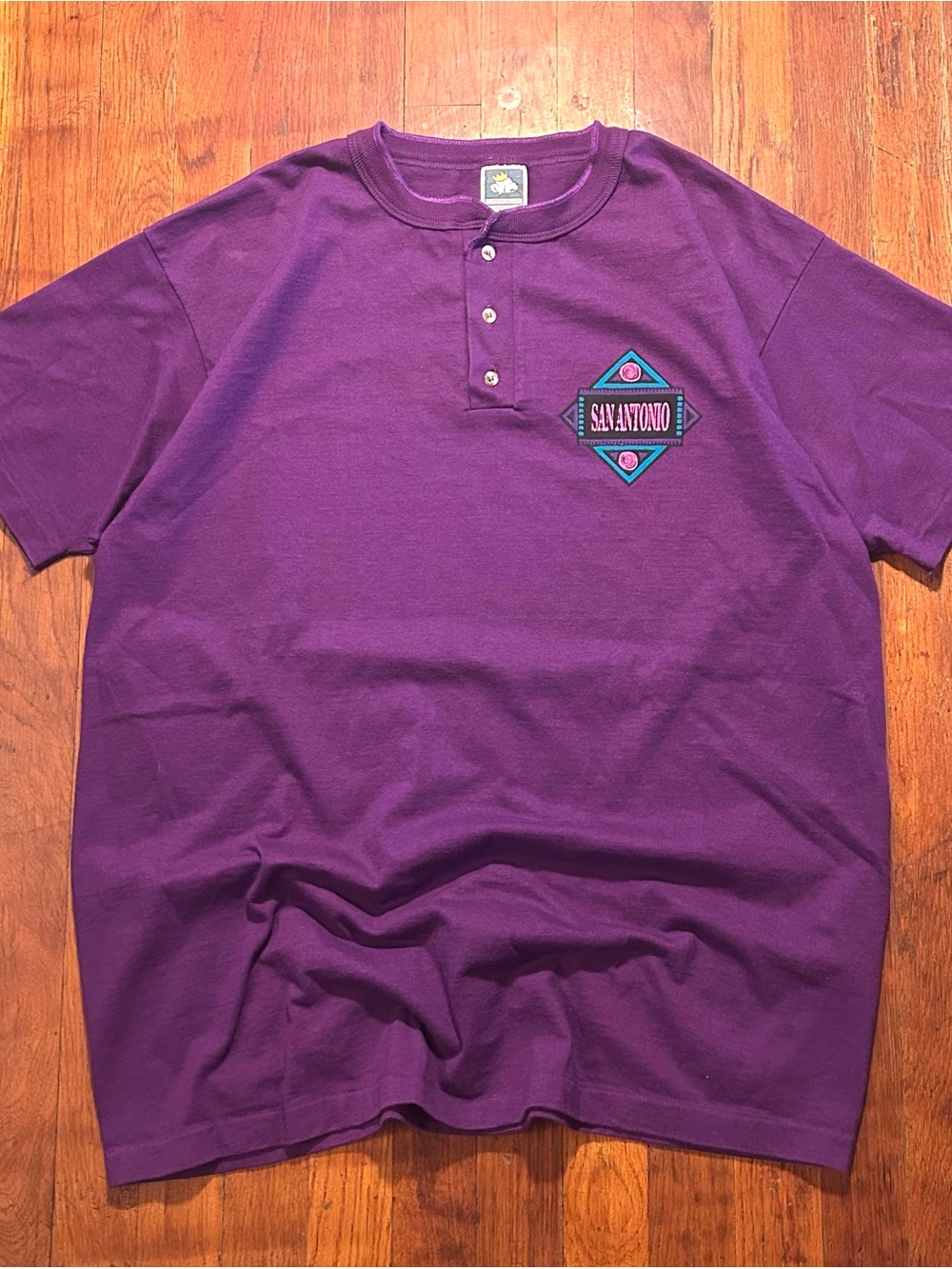 Vintage ‘90s San Antonio Texas Destination Tourist Purple Henley T-shirt XL